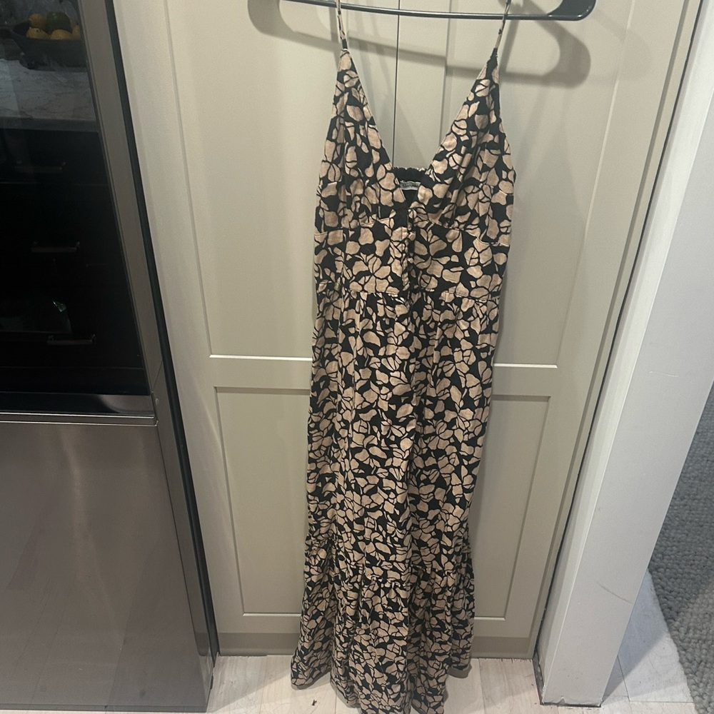 Abercrombie & Fitch Black and Tan linen Maxi Dress